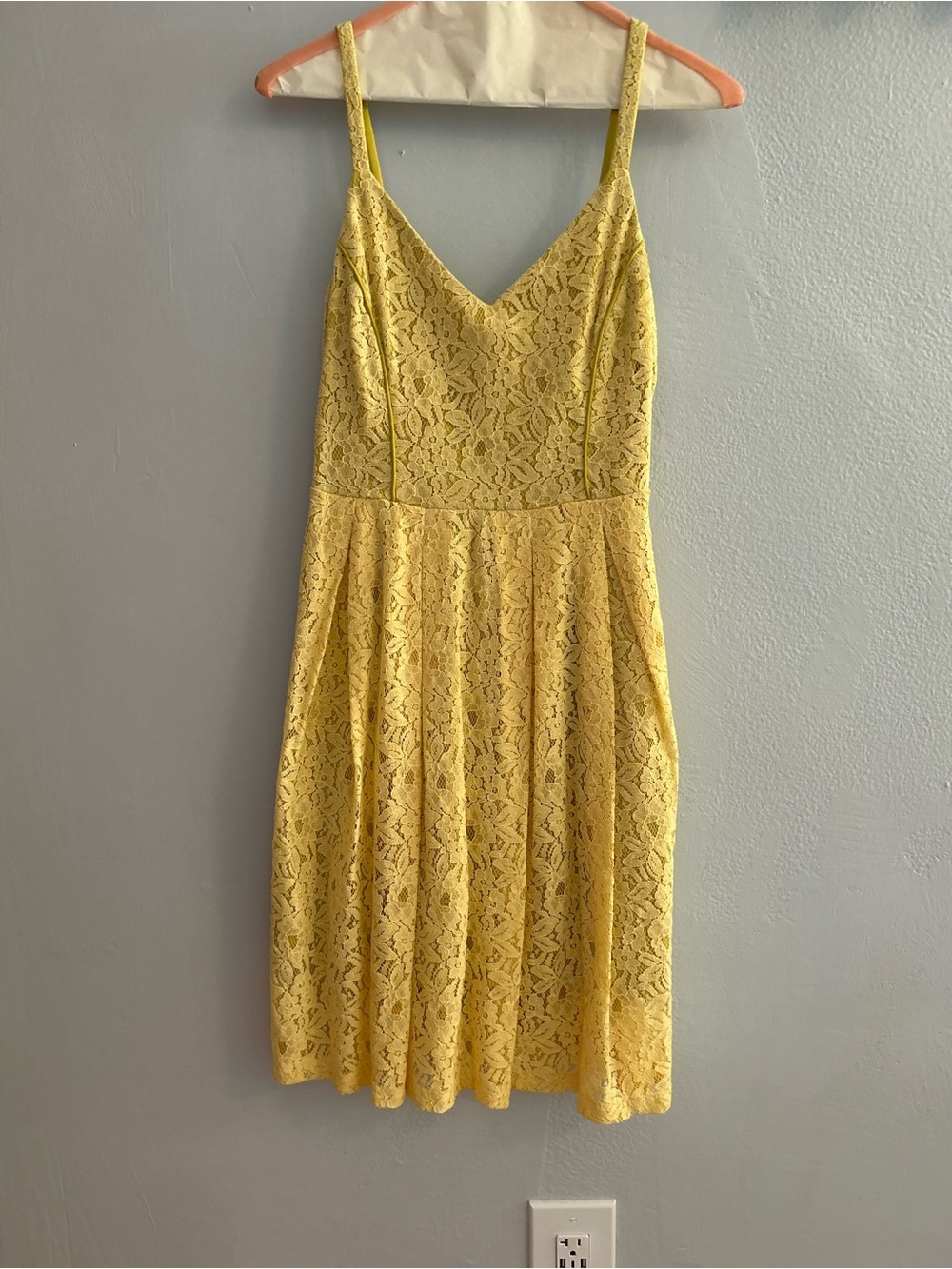 GUESS Yellow Lace Midi Dress with Spaghetti Straps